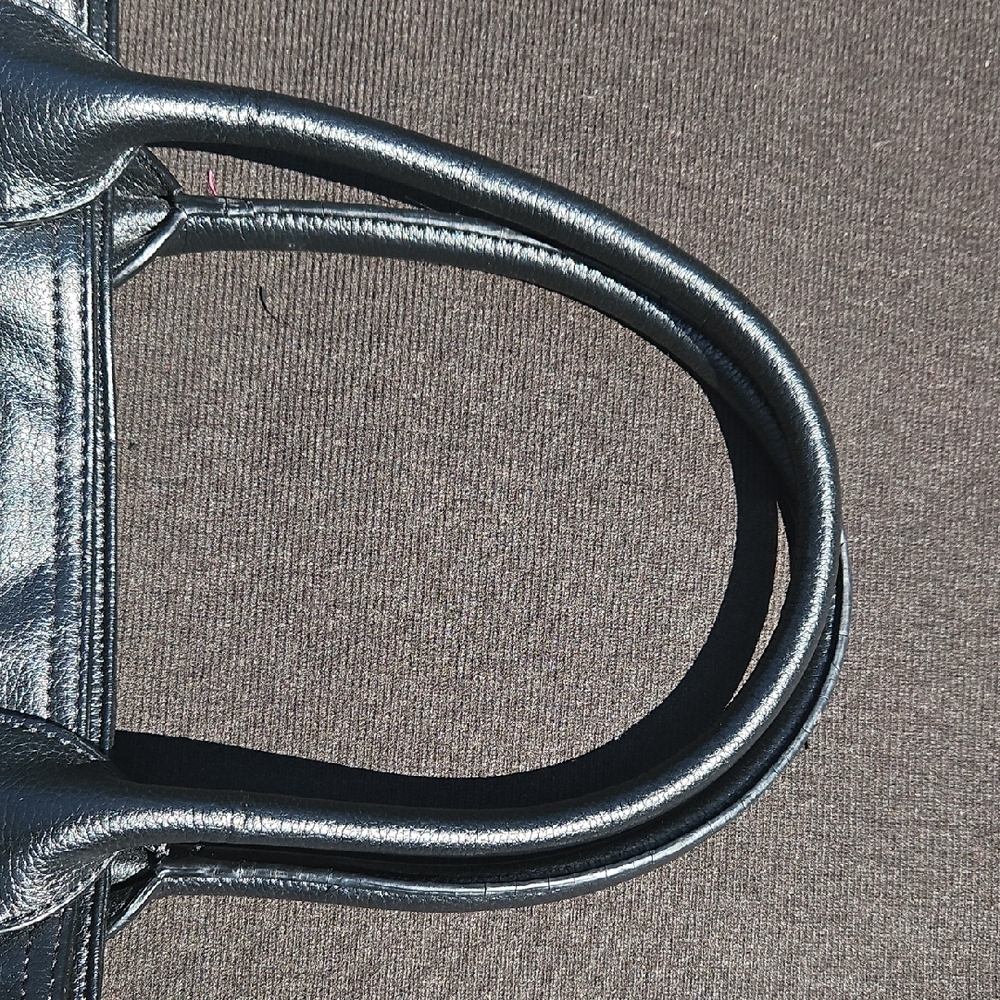 Tommy Hilfiger Black‎ and White Patterned Tote - Picture 3 of 7